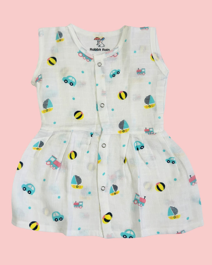 Sleeveless Jabla Frock – 100% Premium Muslin Cotton – Toy & Travel Print